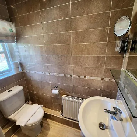 2 Bed In Oc-llh07 *